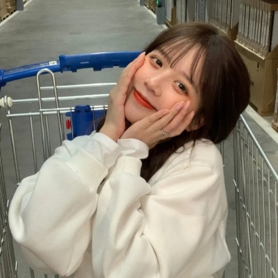 高清好看的女生头像合集 20张实用素材分享