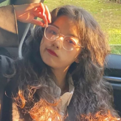 12张质感拉满的真人女生头像 小众又高级