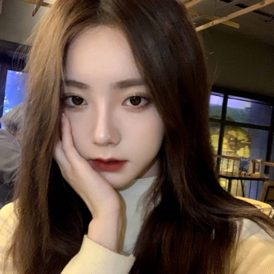 超火的女生真人微信头像 20张合集