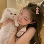 女生ins风小众真人头像合集来了！共18张不撞款的个性女头