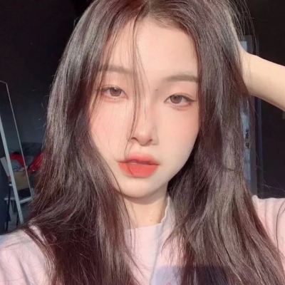 20张氛围感拉满！高级质感时尚女生头像合集