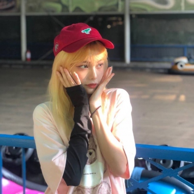 超火的女生高冷真人头像来啦 共19张