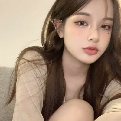 一眼就心动的真人女生头像 10张合集