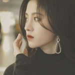 超火的女生复古高冷QQ头像 12张高清图整理好了
