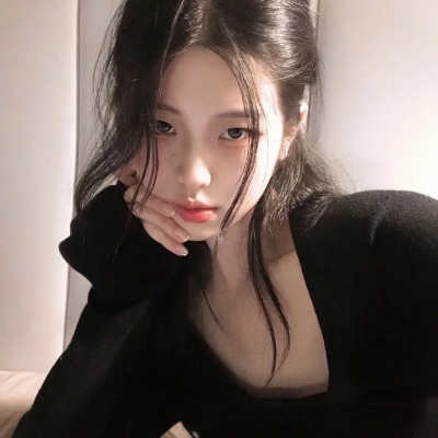 ins风温柔女生头像合集 共18张高清图