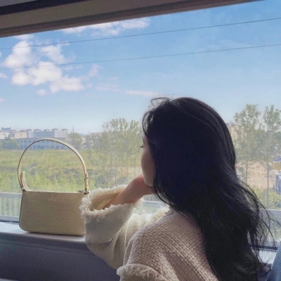 热门女生背影微信头像 11张合集