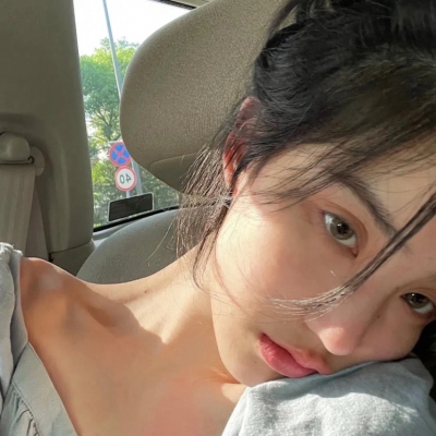 女生QQ网络头像合集 12张高清优质头像分享