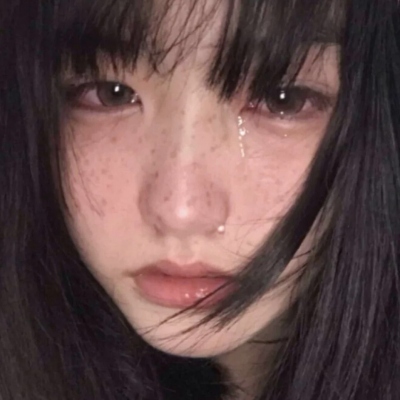 19张氛围感拉满的真人女生头像合集