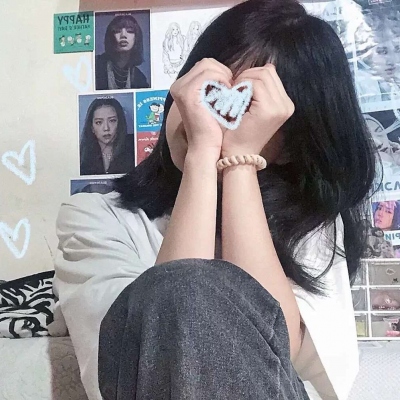 16张清新ins风女生头像合集 氛围感拉满