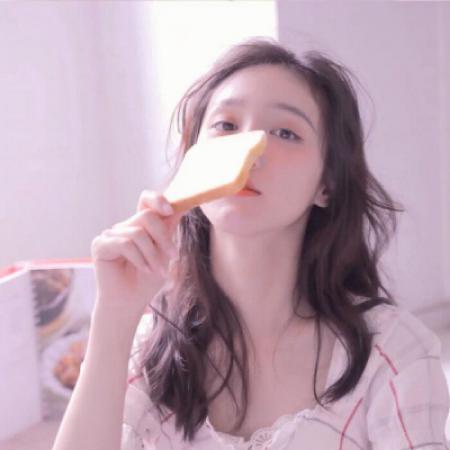 款！12张清新可爱女生真人头像合集