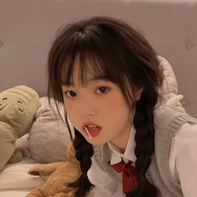 超火的女生真人微信头像 20张合集