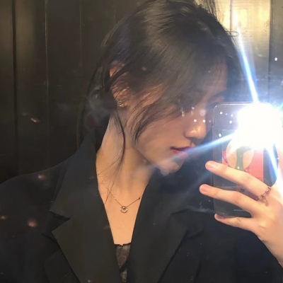 超火的女生御姐霸气头像来啦 共20张