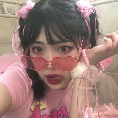 超好看的微信御姐头像 一共12张高清图