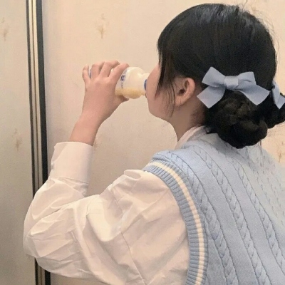 5月超治愈圆脸女生真人头像合集 20张直接存