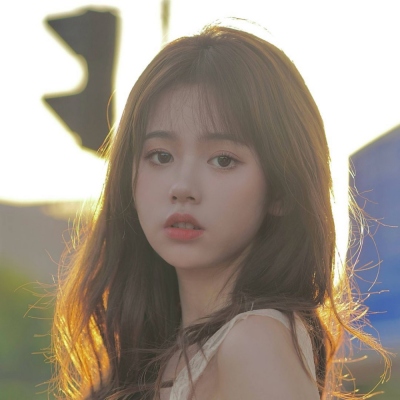 19张真人女生撩人头像 专门用来当吸引人的头像