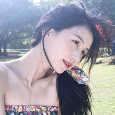 网红真人女生松弛感头像合集来啦，共12张