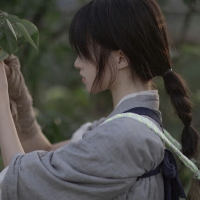 现在网络上超火的女生真人个性头像合集来啦，一共10张