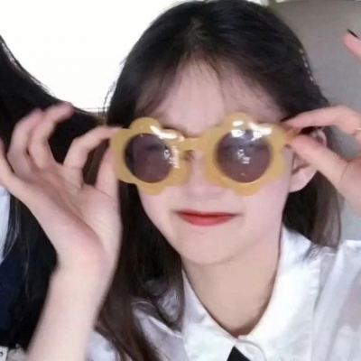 12张可盐可甜的甜妹女生头像 快存起来