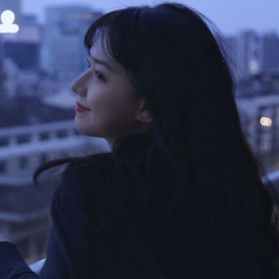 超火的真人女生个性头像，高清无水印共14张