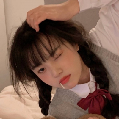 超火的女生真人微信头像 20张合集