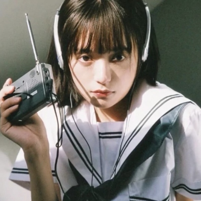 18张小众复古胶片风女生头像合集 适合当头像的复古感美图都在这