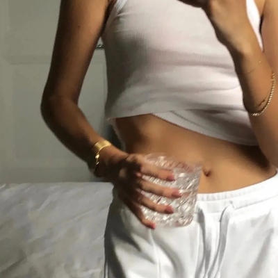 10张真实质感高级风女生头像，直接存