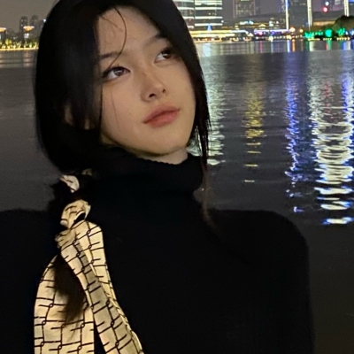 热门高清女生头像合集 共11张