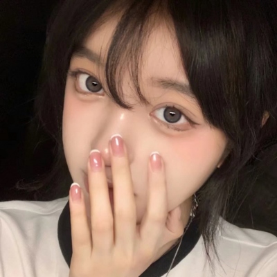 女生专用真实感网图头像 8张真人素材分享