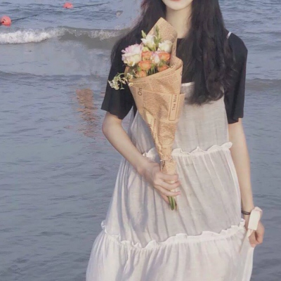 适合网恋用的真人女生头像（9张合集）