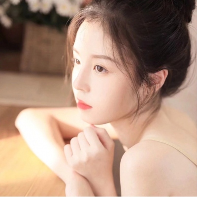 9张温柔气质感女生真人头像，直接用不踩雷