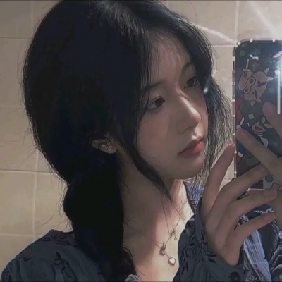 4月知乎精选小众宝藏女生头像 30张整理好啦