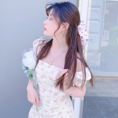 10张大方有气质的女生头像合集