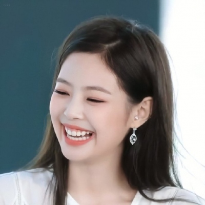 19张干净气质女生头像合集 有品位的颜值党看过来