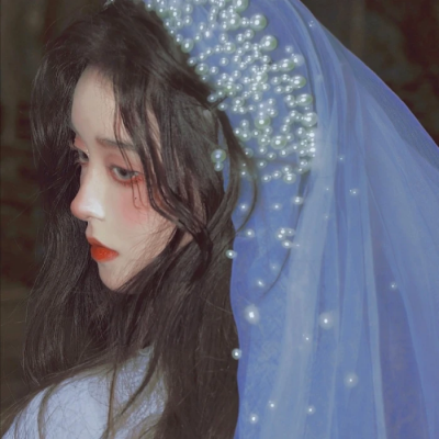 ins风温柔女生头像合集 共18张高清图