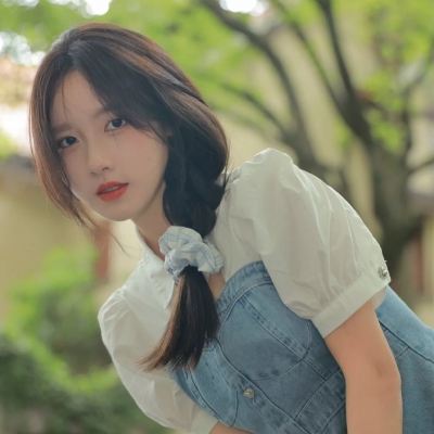 9张超仙真人女生头像，氛围感拉满
