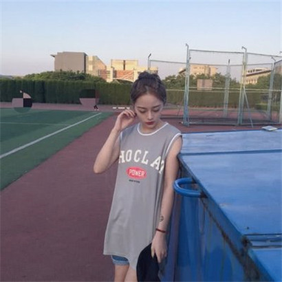 女生风情气质微信头像合集 共12张高清图