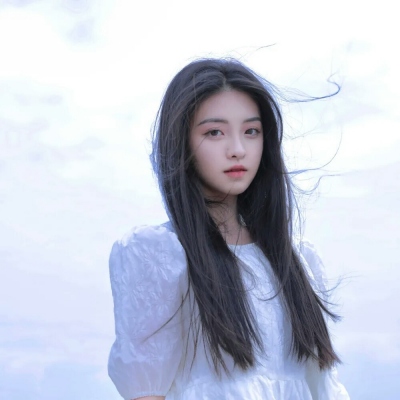 13张超有个性的女生真人头像实拍图