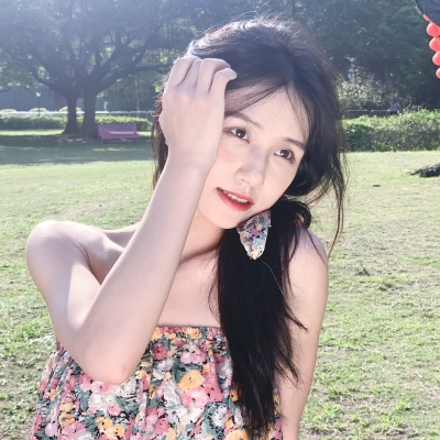 网红真人女生松弛感头像合集来啦，共12张