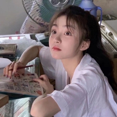 超火女生快手头像合集 整整9张