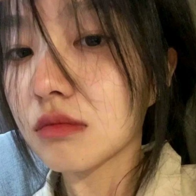 20张真人女生生活照头像合集 氛围感拉满
