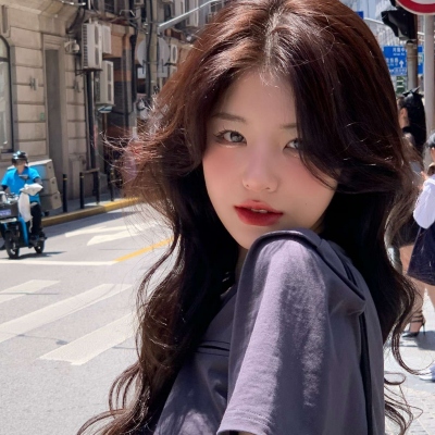 热门高清女生头像合集 共11张