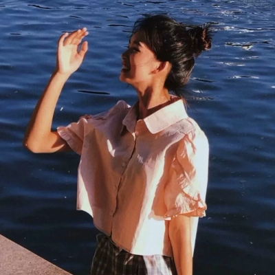 15张氛围感拉满的女生复古质感高清头像