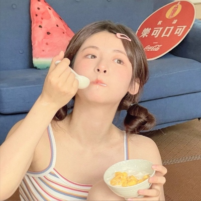 12张温柔甜妹真人头像！清纯可爱女生头像合集来啦