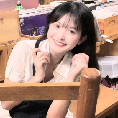 超治愈干净气质少女头像 13张合集