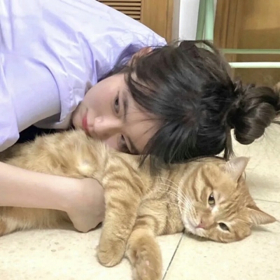 14张高清ins风女生真人微信头像 好看又清晰