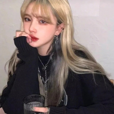 11张超有感觉的真人女生青春个性头像