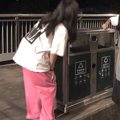 超火ins风！18张高质量真人女生头像合集