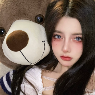 超火的潮流女生真人头像合集 共12张