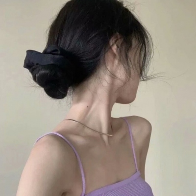 超火的不露脸女生高清头像 共18张