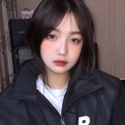 超火高清女生头像合集，一共14张好看又时髦